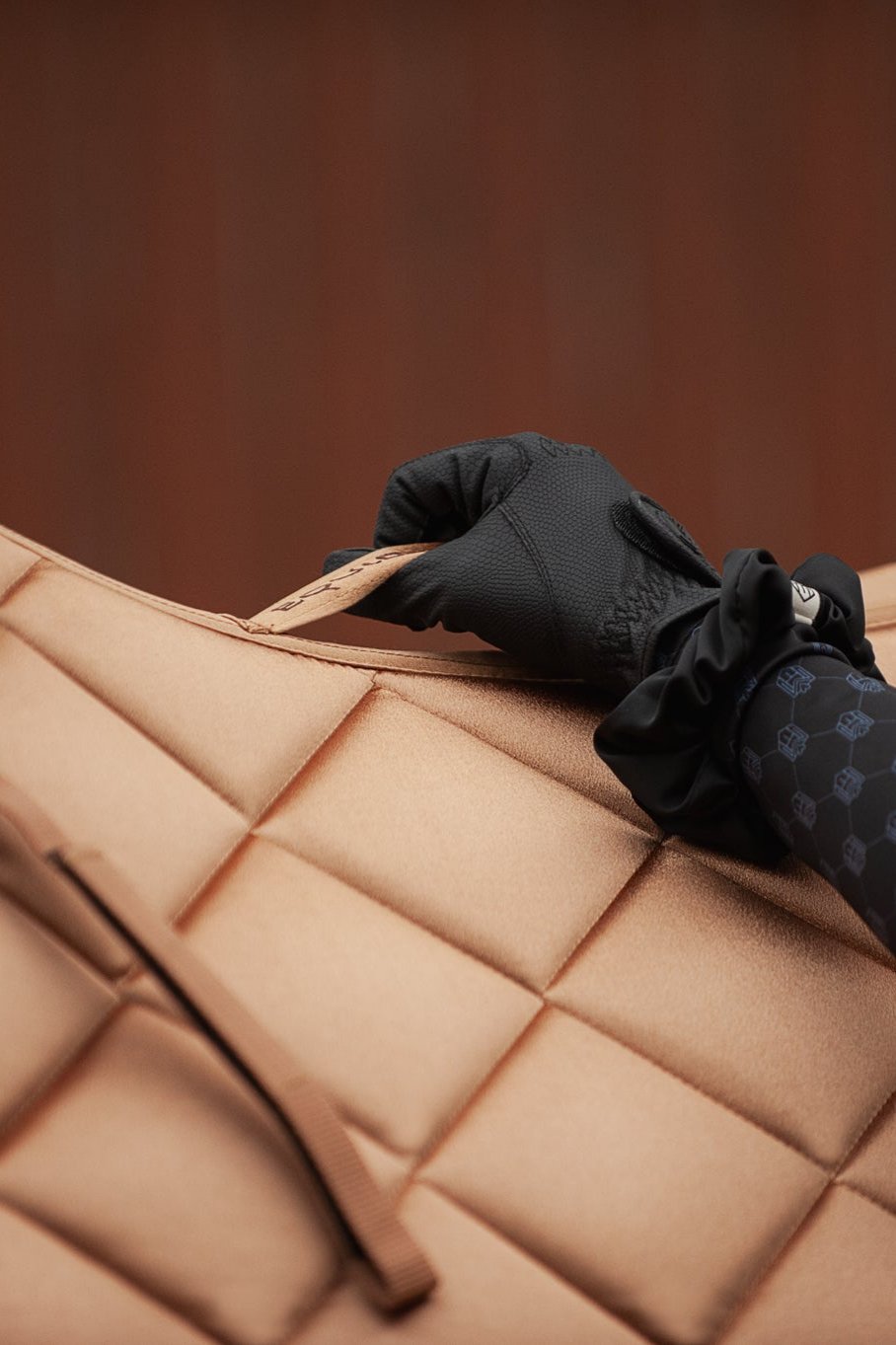 Dressurschabracke mit Tragegriff